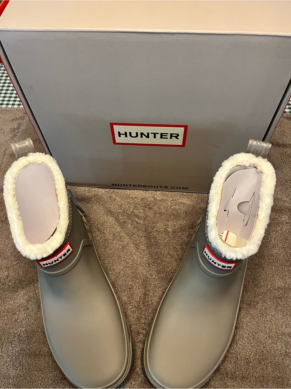 Hunter Short Women’s Willa Insulated Rain Boots — Taupe - Picture 5 of 8